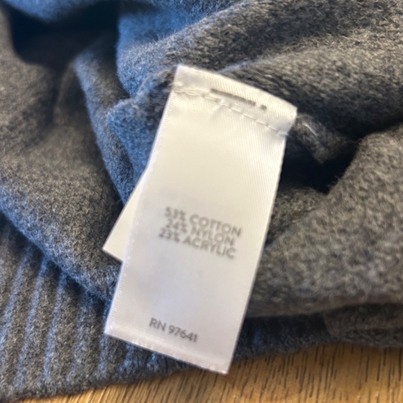 NWT J. Jill Gray Sweater - Picture 4 of 6